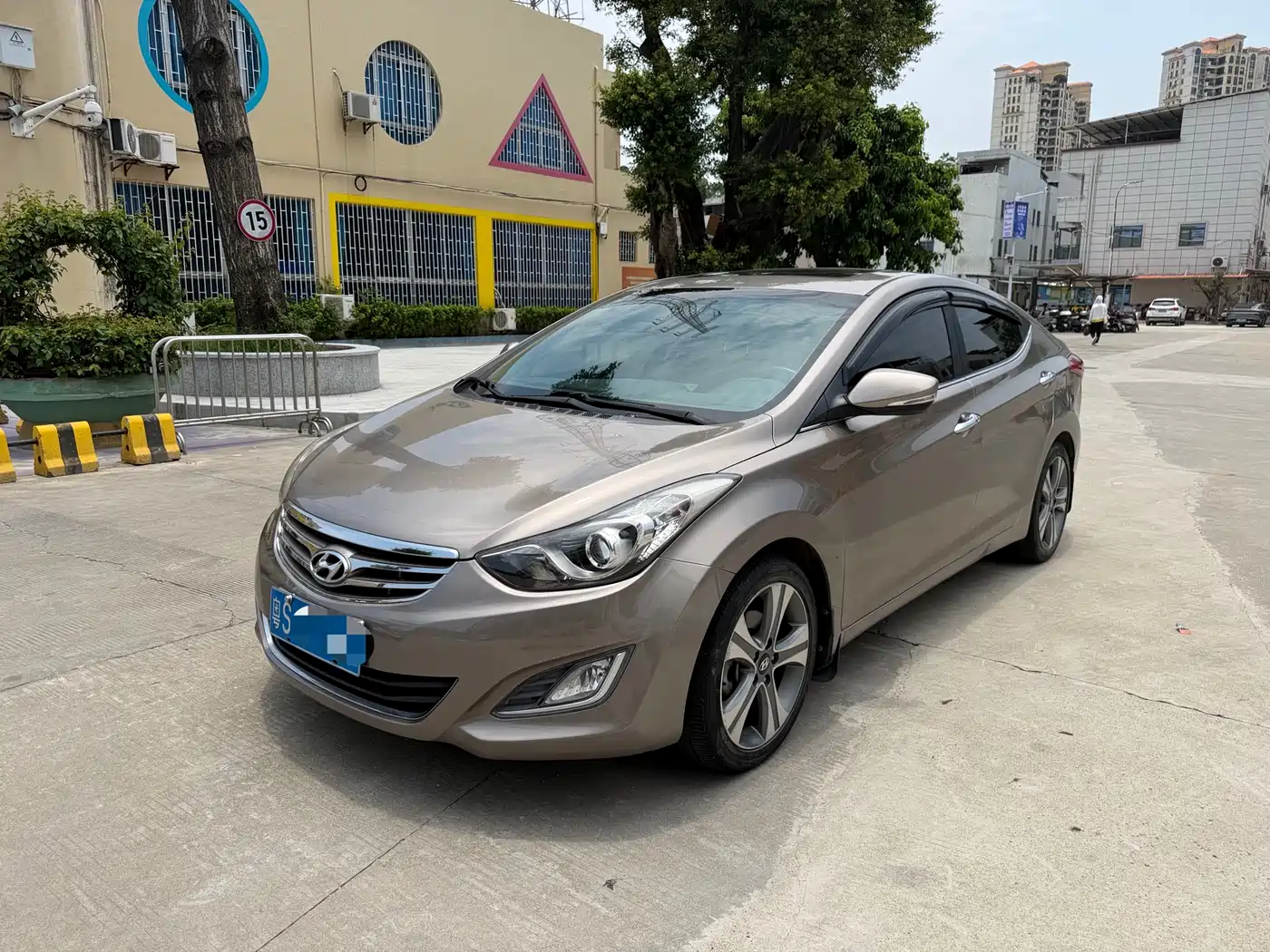 Hyundai Langdong 2013 1.6L Automatic Premium