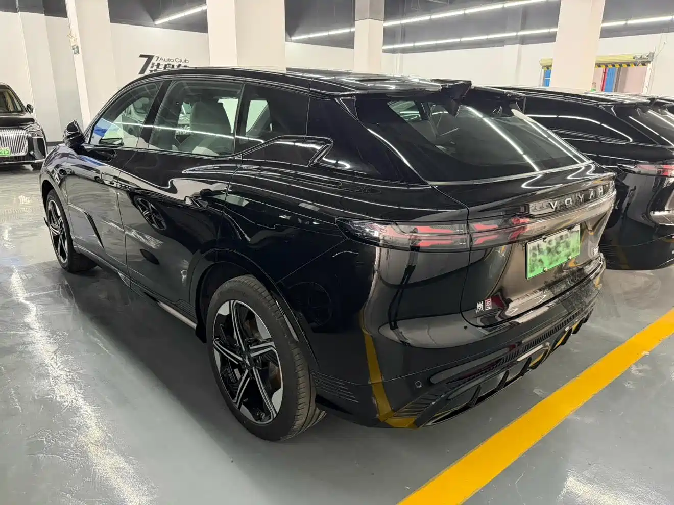 Voyah Auto Voyah Zhiyin 2024 Long Range Super Charging Edition фото 6