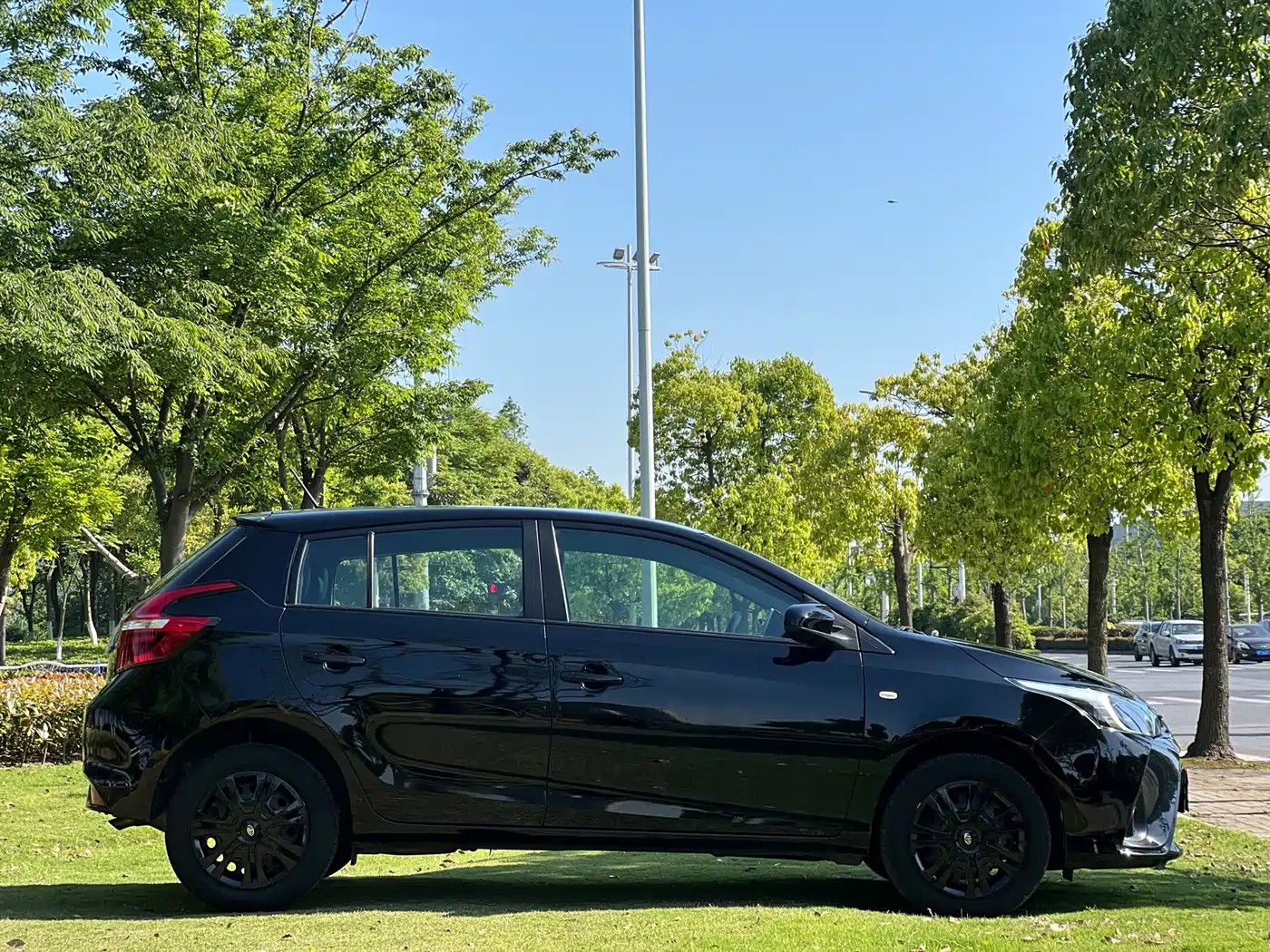 Toyota YARiS L Zhi Xuan 2017 1.5E CVT Speed Upgrade Edition фото 22
