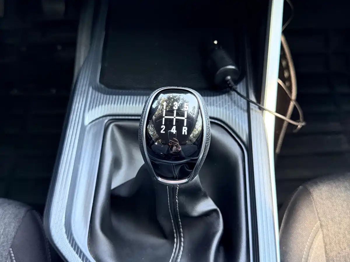 GEELY AUTOMOBILE EMGRAND