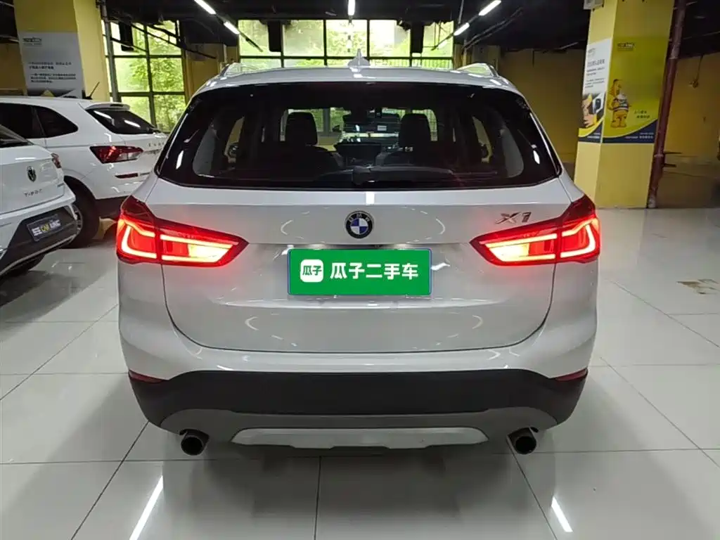 BMW X1 2016 xDrive20Li Luxury Model фото 6