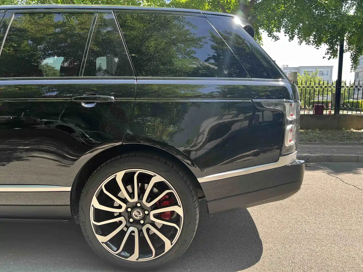 Land Rover Range Rover 2013 5.0 SC V8 Vogue SE фото 37