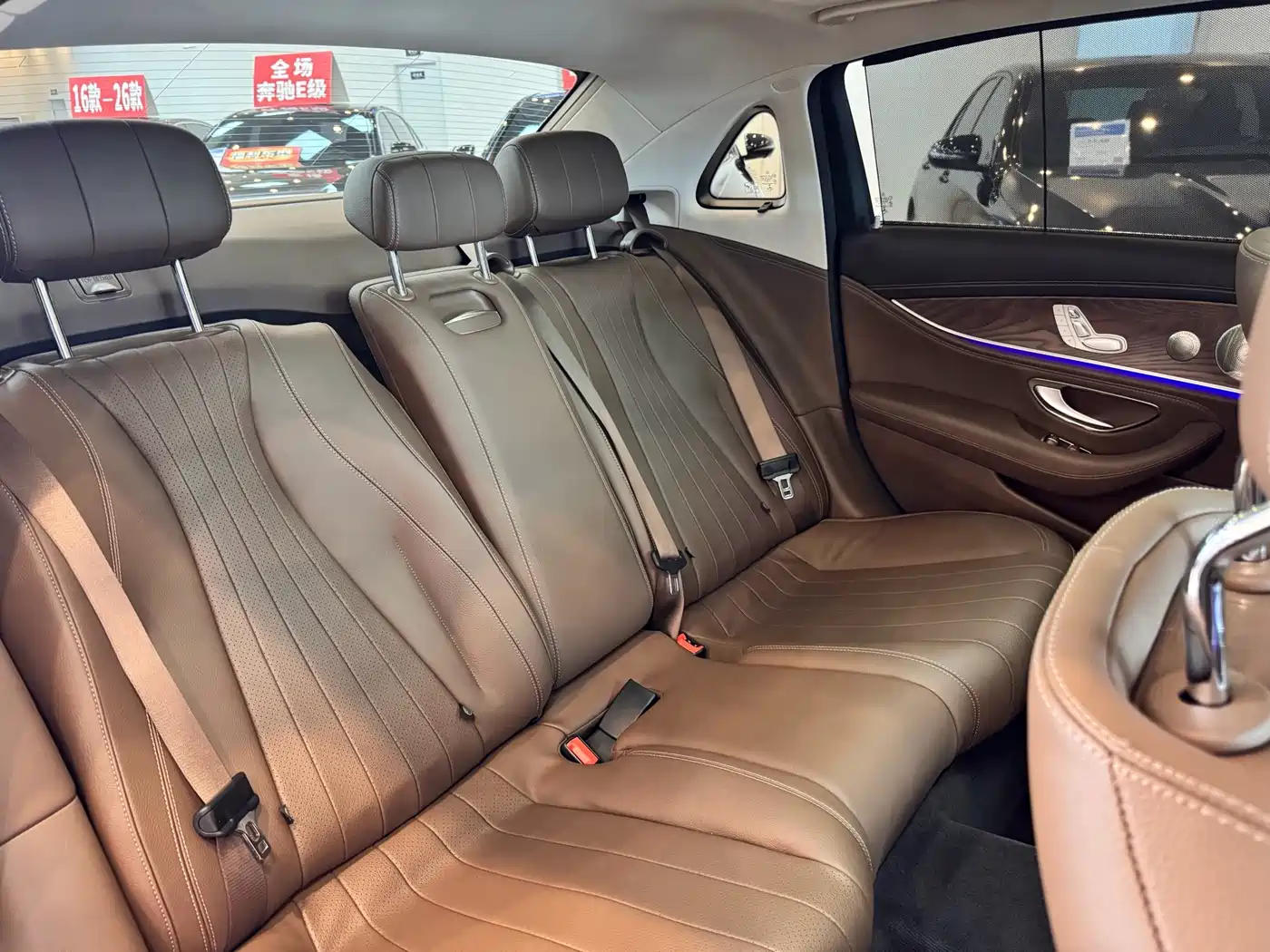 Mercedes-Benz E-Class 2023 E 300 L Luxury фото 14