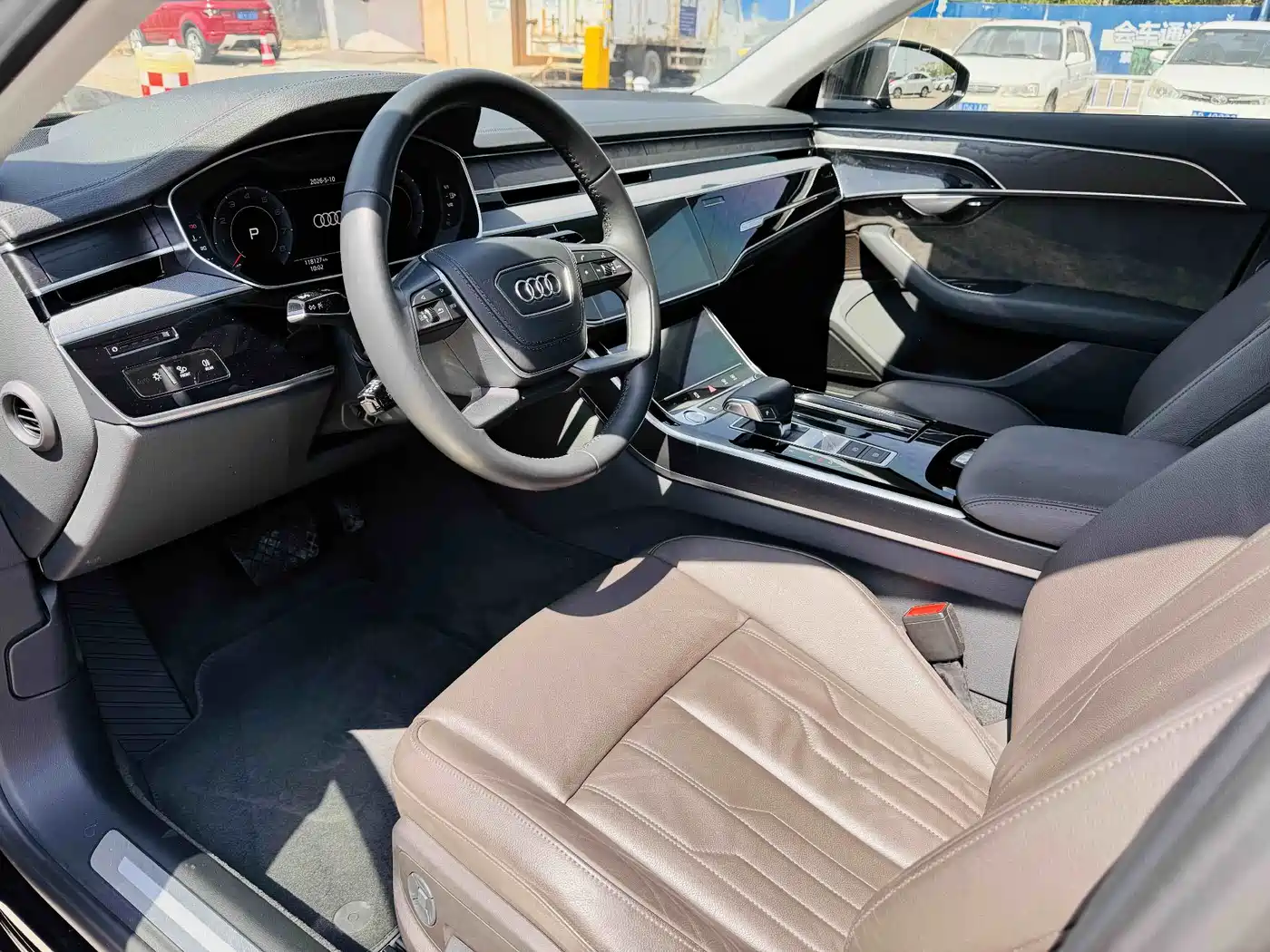 Audi A8 2018 A8L 55 TFSI quattro Launch Premium фото 8