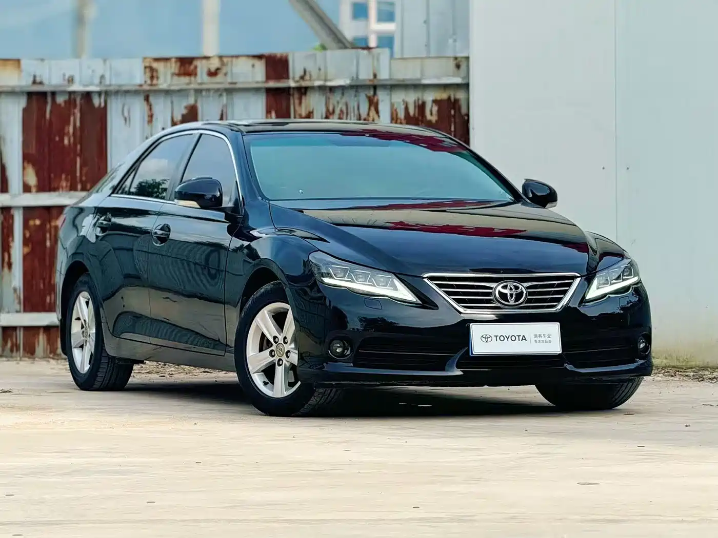 Toyota Reiz 2010 2.5V Style Elite Edition фото 3