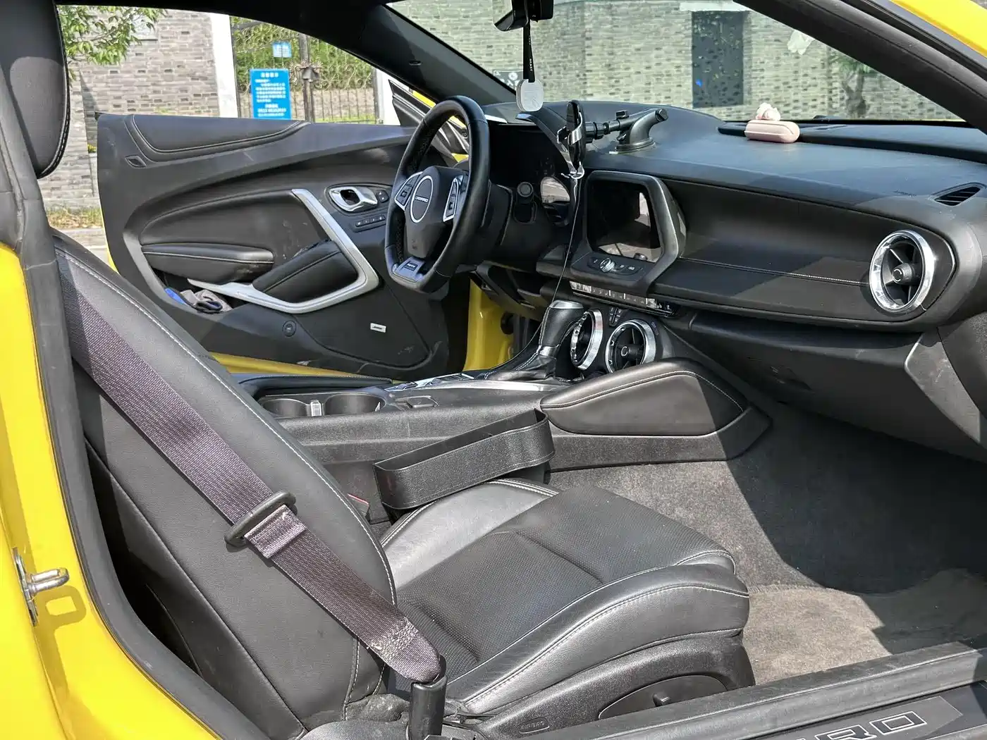 Chevrolet Camaro 2017 2.0T RS фото 10