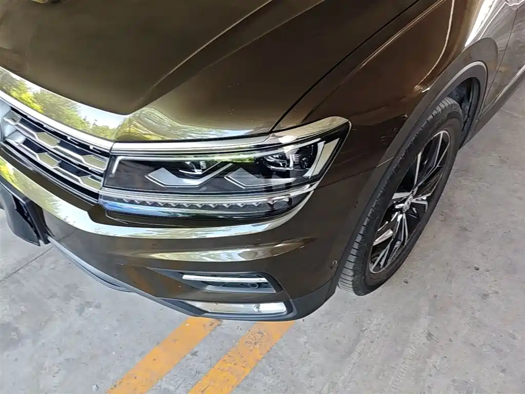 Volkswagen Tiguan L 2019 380TSI Auto AWD Smart Luxury Edition China V фото 24
