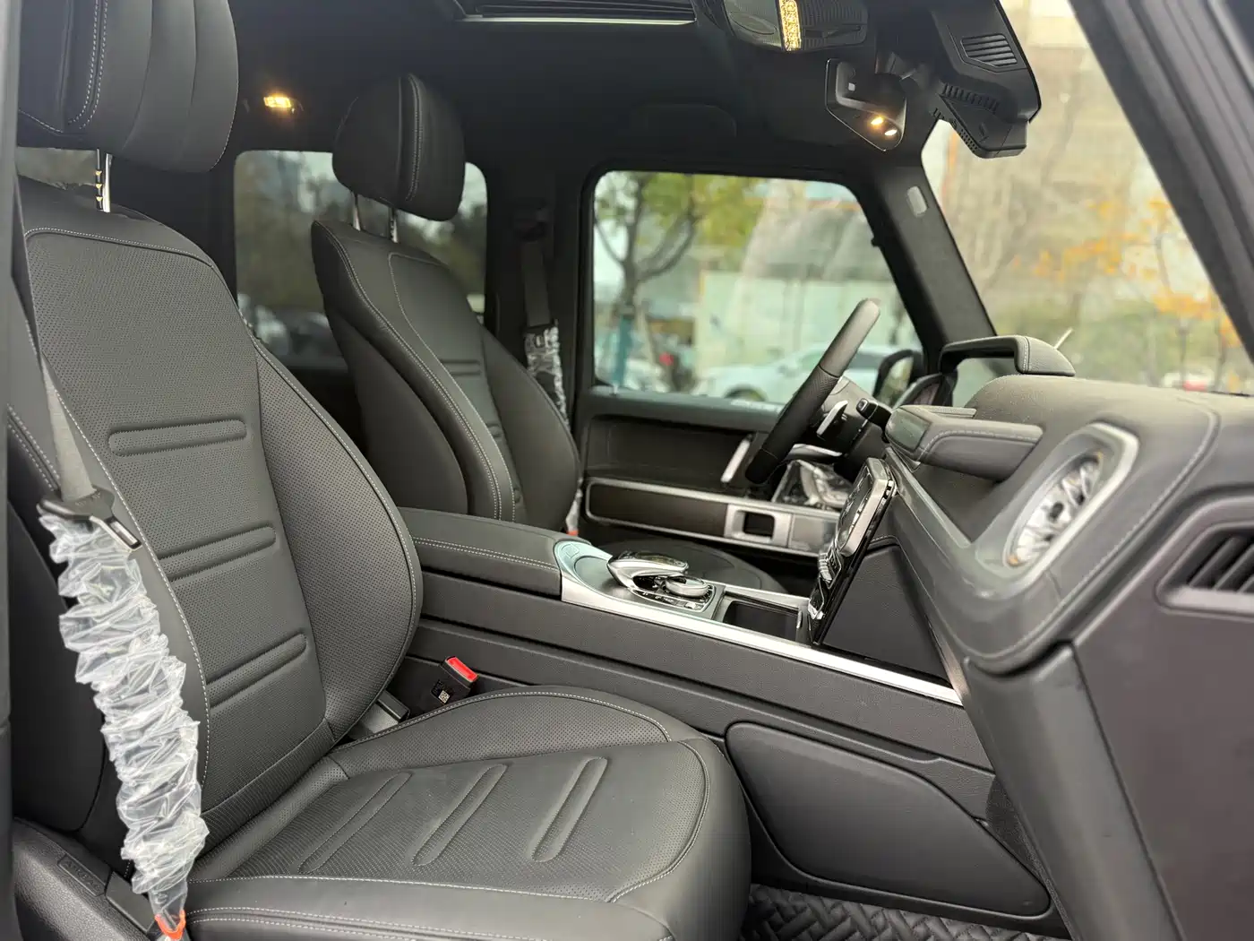 Mercedes-Benz G-Class 2024 G 500 фото 6