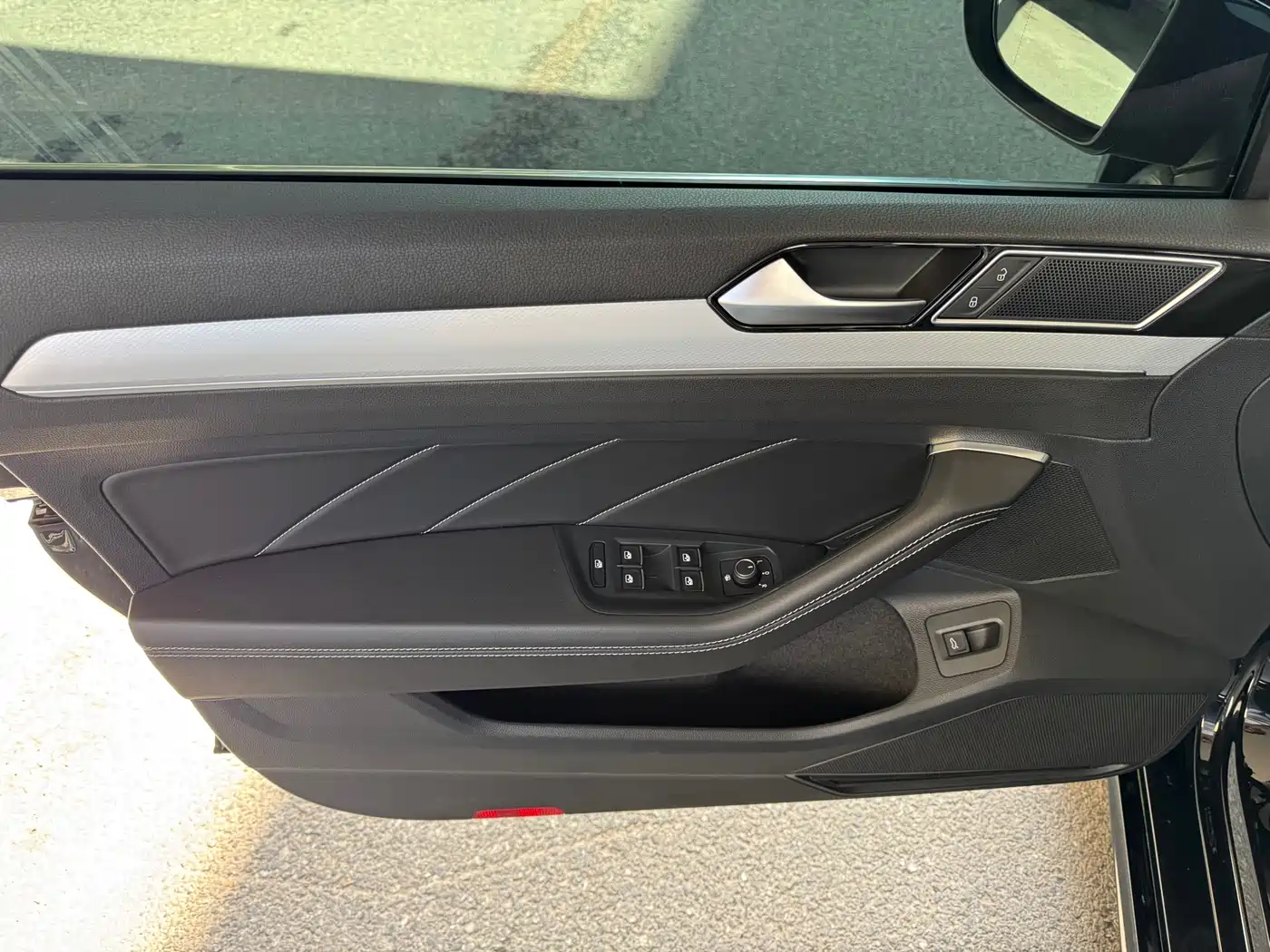Volkswagen Magotan 2023 2 Million Units Commemorative Edition 280TSI DSG Comfort фото 11