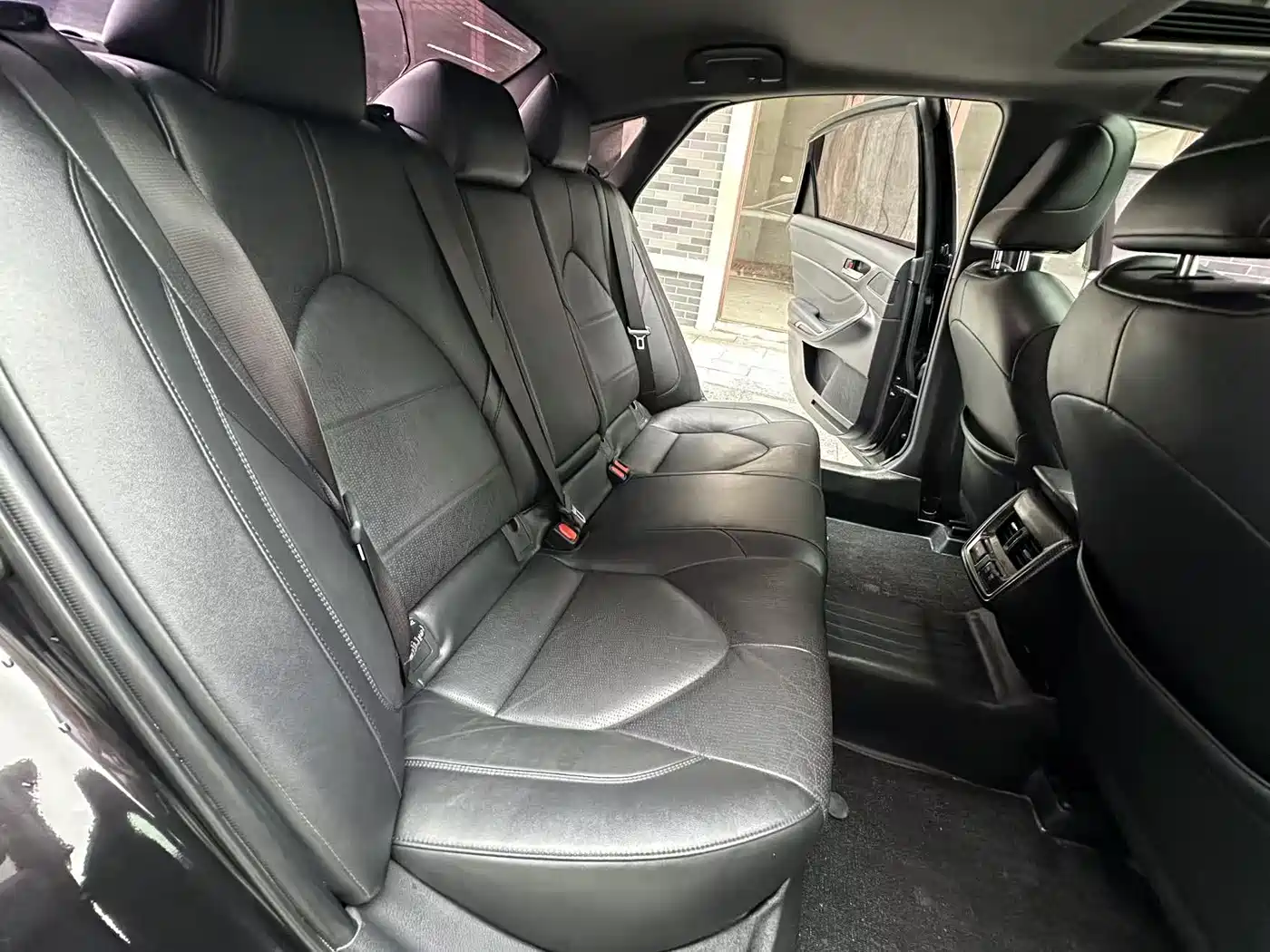 Toyota Avalon 2020 2019 2.0L XLE Premium Edition (China VI)