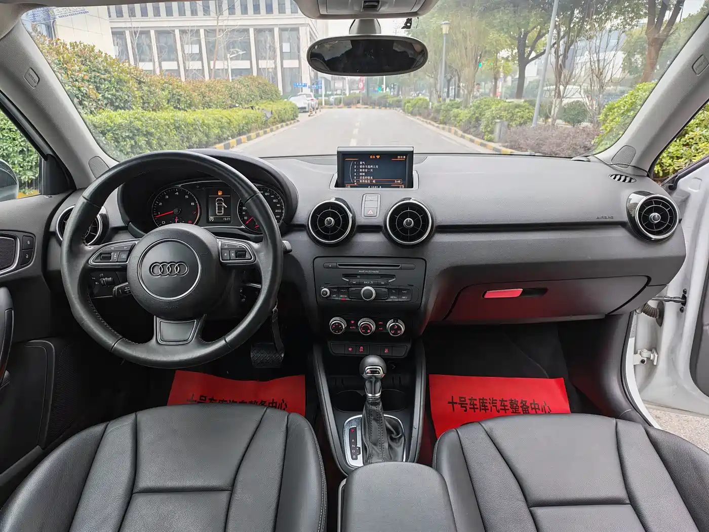 Audi A1 2014 30 TFSI Comfort фото 10