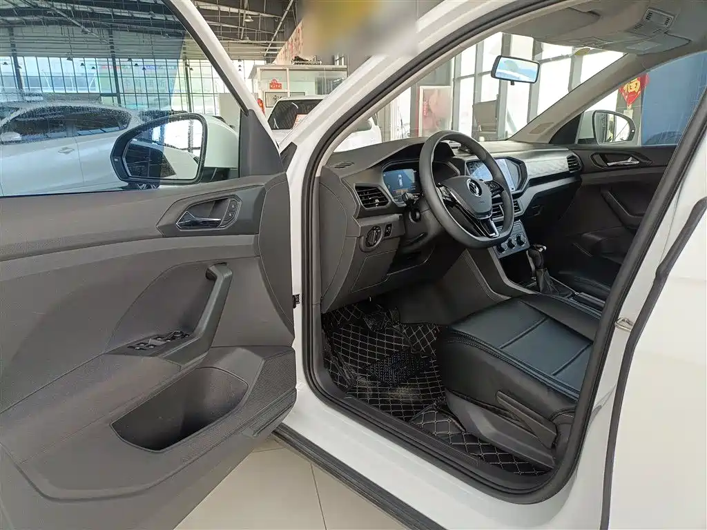 VOLKSWAGEN TU KAI