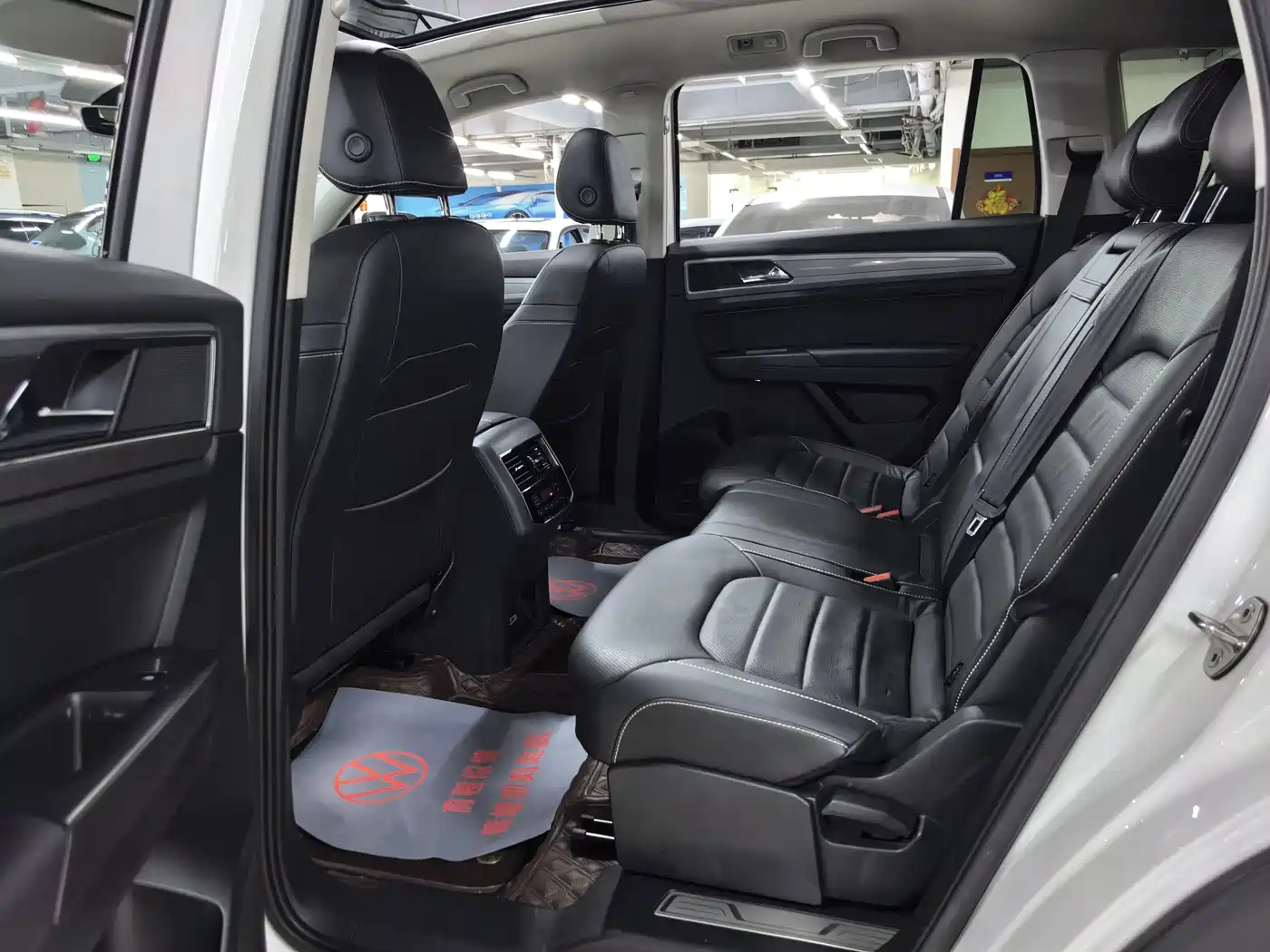 Volkswagen Teramont 2017 380TSI 4WD Luxury Edition фото 6