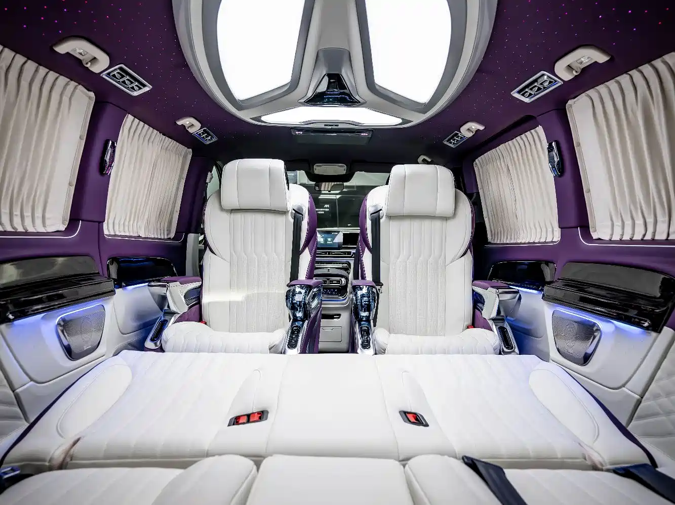 Mercedes-Benz Vito 2024 2.0T Elite Edition 7-Seater фото 22