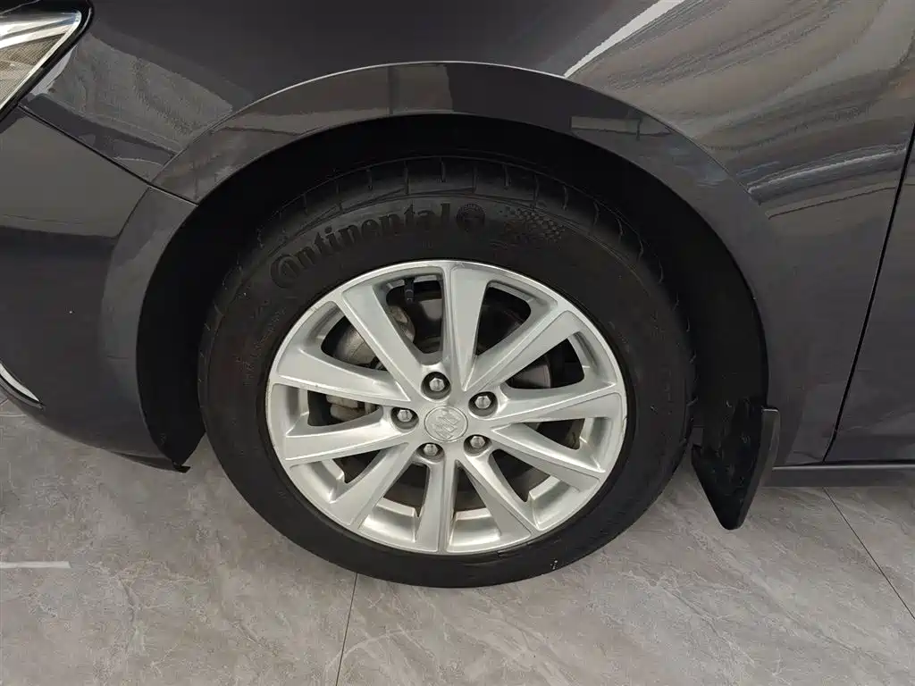 Buick Verano 2017 Sedan 20T DCT Leading фото 23