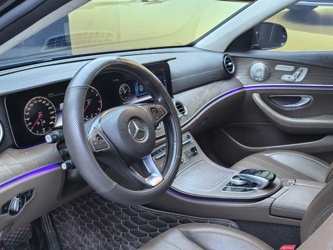 Mercedes-Benz E-Class 2018 Facelift E 300 L Luxury фото 13