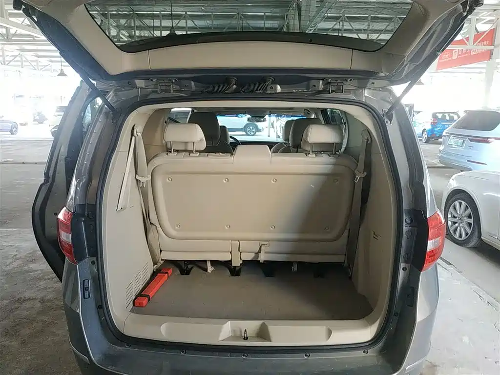 Buick GL8 2018 28T Comfort China VI фото 15