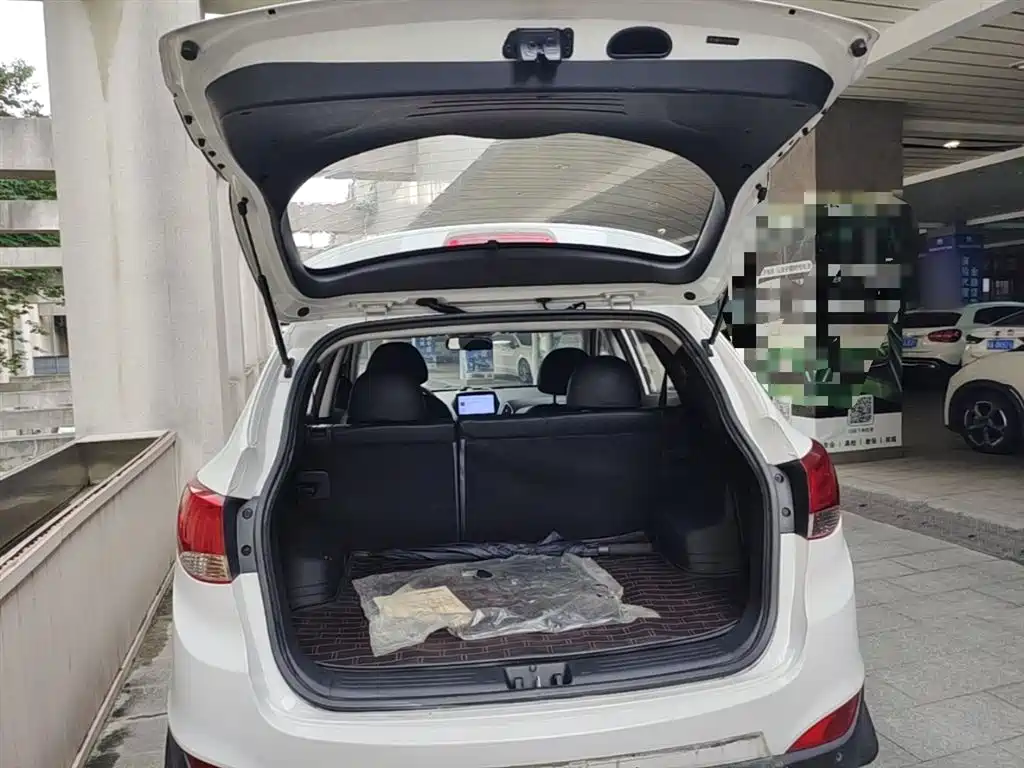 Hyundai Beijing Hyundai ix35 2015 2.0L Automatic 2WD Comfort China V фото 19