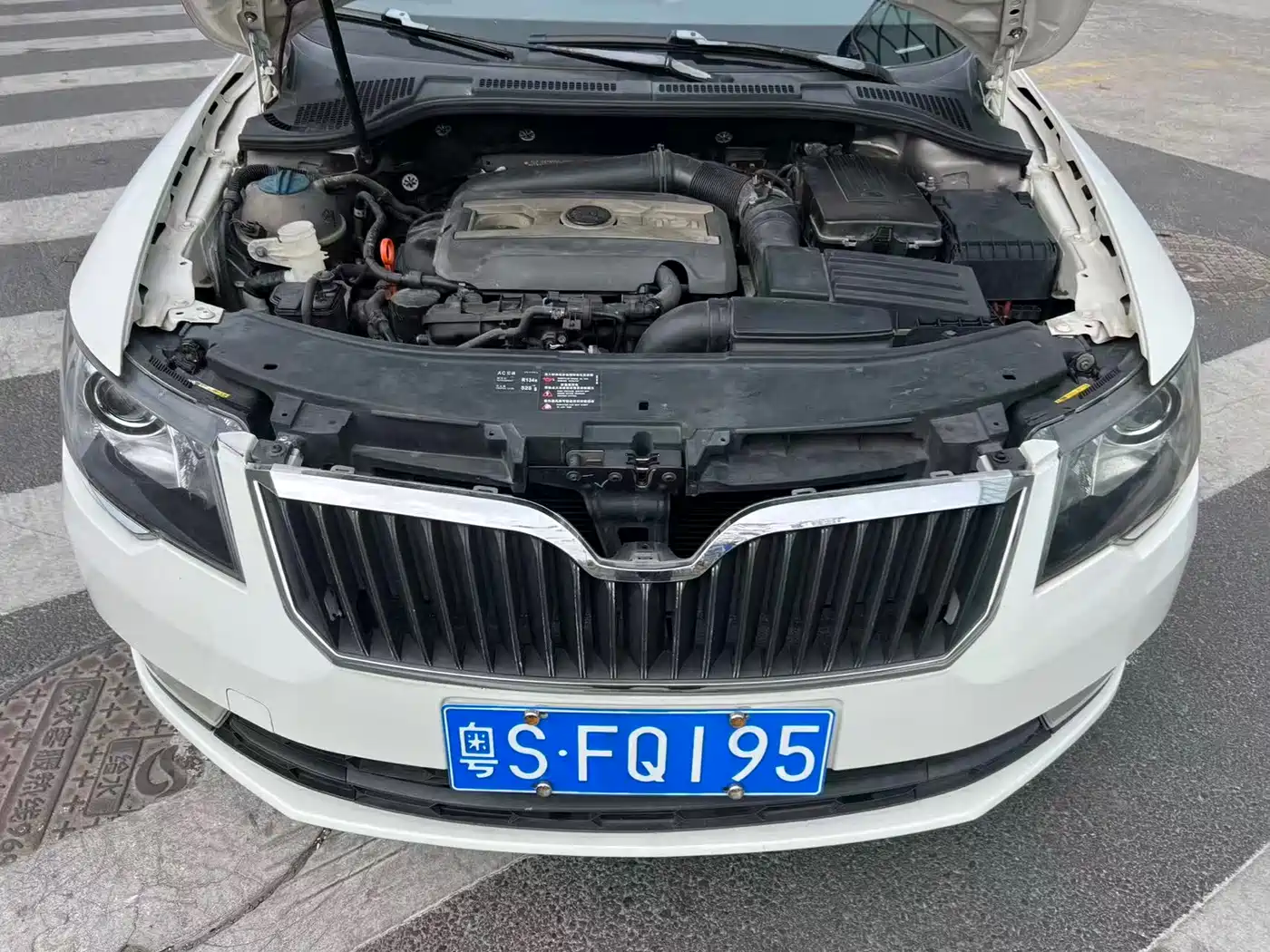 Škoda Superb 2013 1.8TSI Automatic Elite Edition фото 11