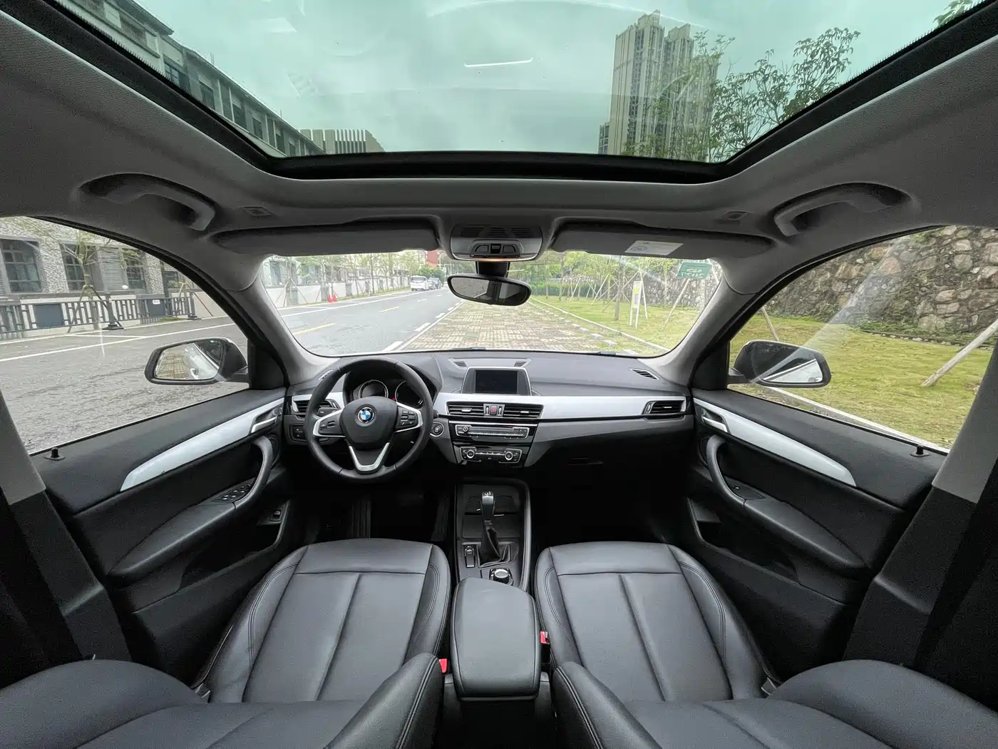 BMW X1 2019 sDrive20Li Leading Model фото 5