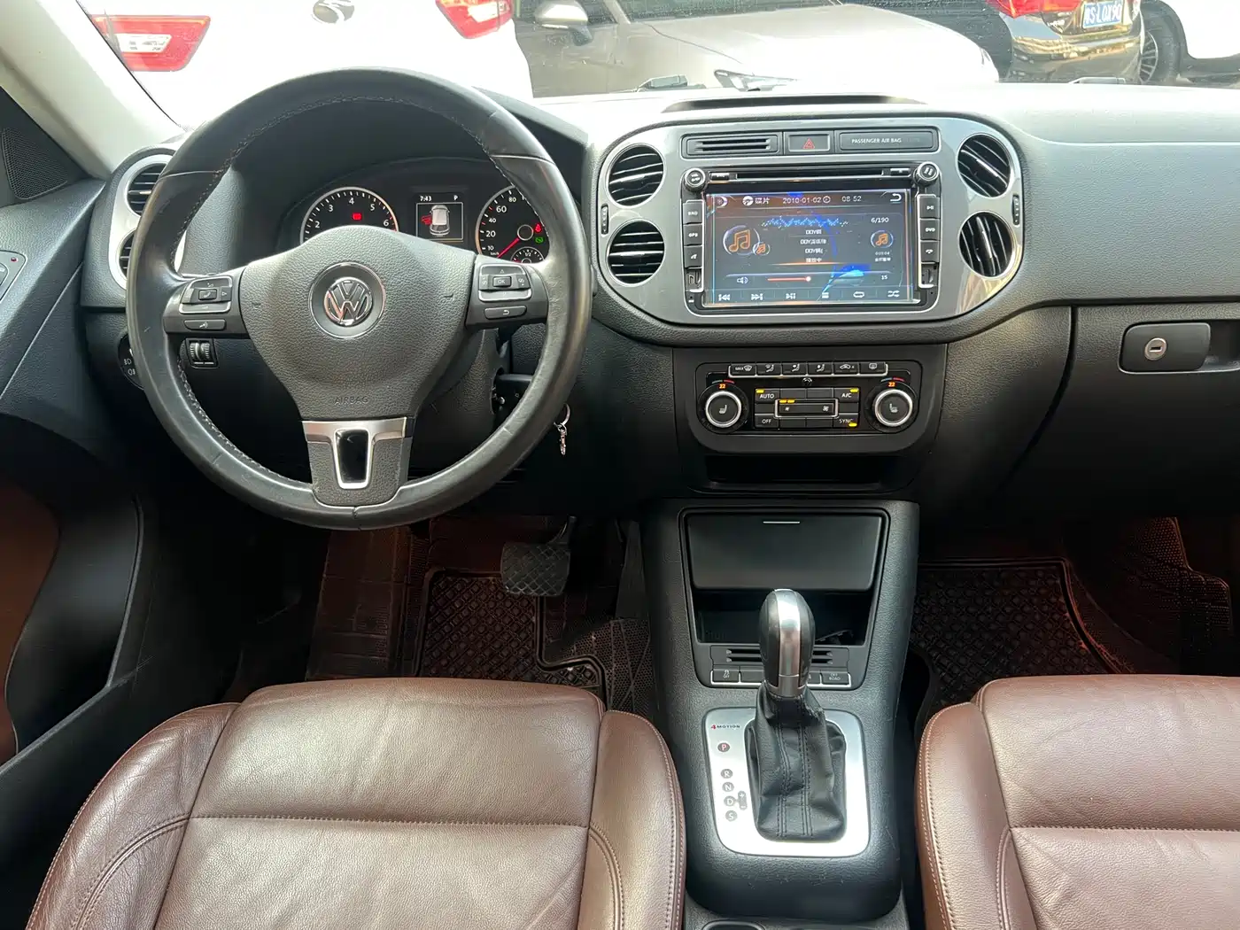 Volkswagen Tiguan 2012 2.0TSI Comfort фото 22