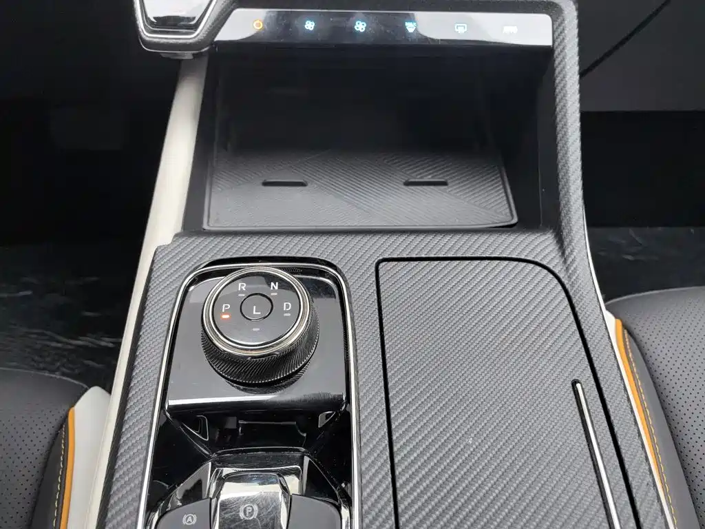 Ford Lingrui 2023 2022 Extreme EcoBoost 170 Light and Shadow
