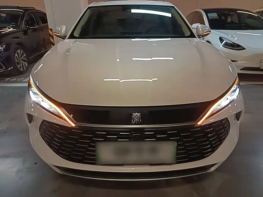 BYD Qin L 2024 DM-i 120KM Superior Edition фото 3