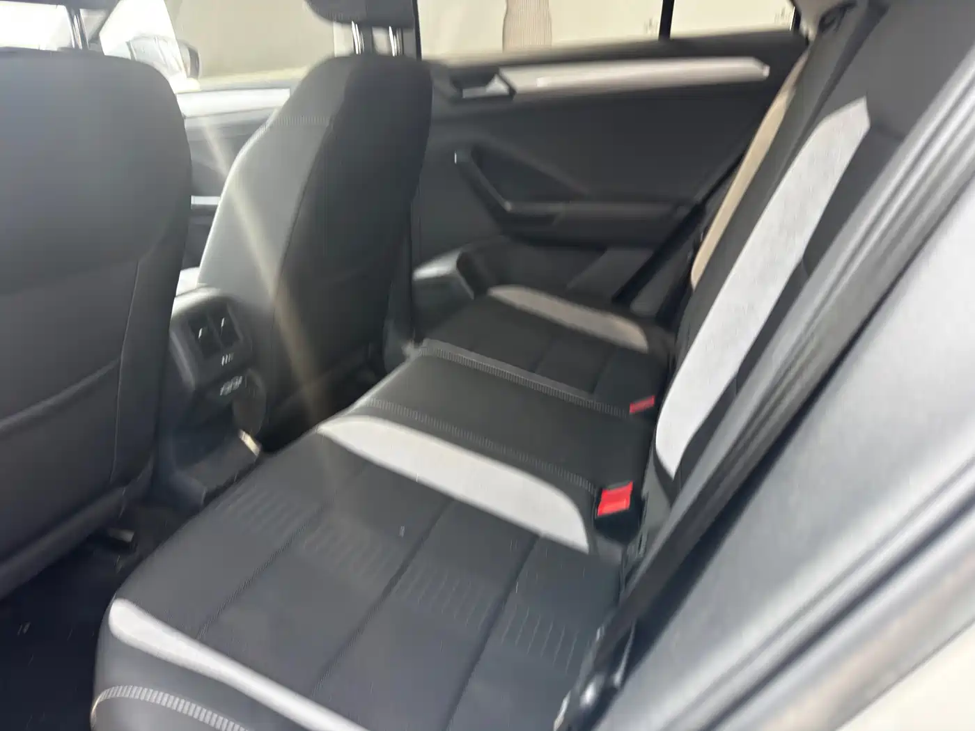 Volkswagen T-ROC 2022 280TSI DSG 2WD Elite PLUS фото 9