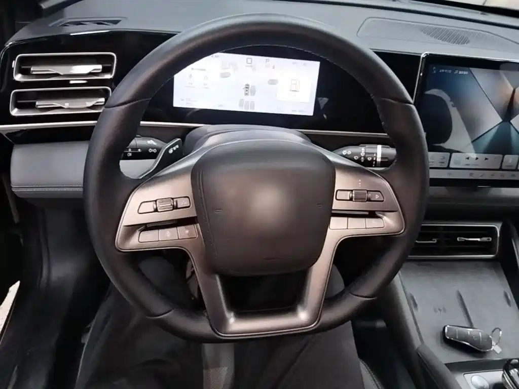 BYD Qin L 2025 DM-i Smart Drive Edition 120KM Surpassing фото 11