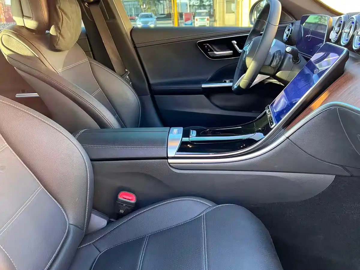 Mercedes-Benz C-Class 2024 C 260 L фото 5