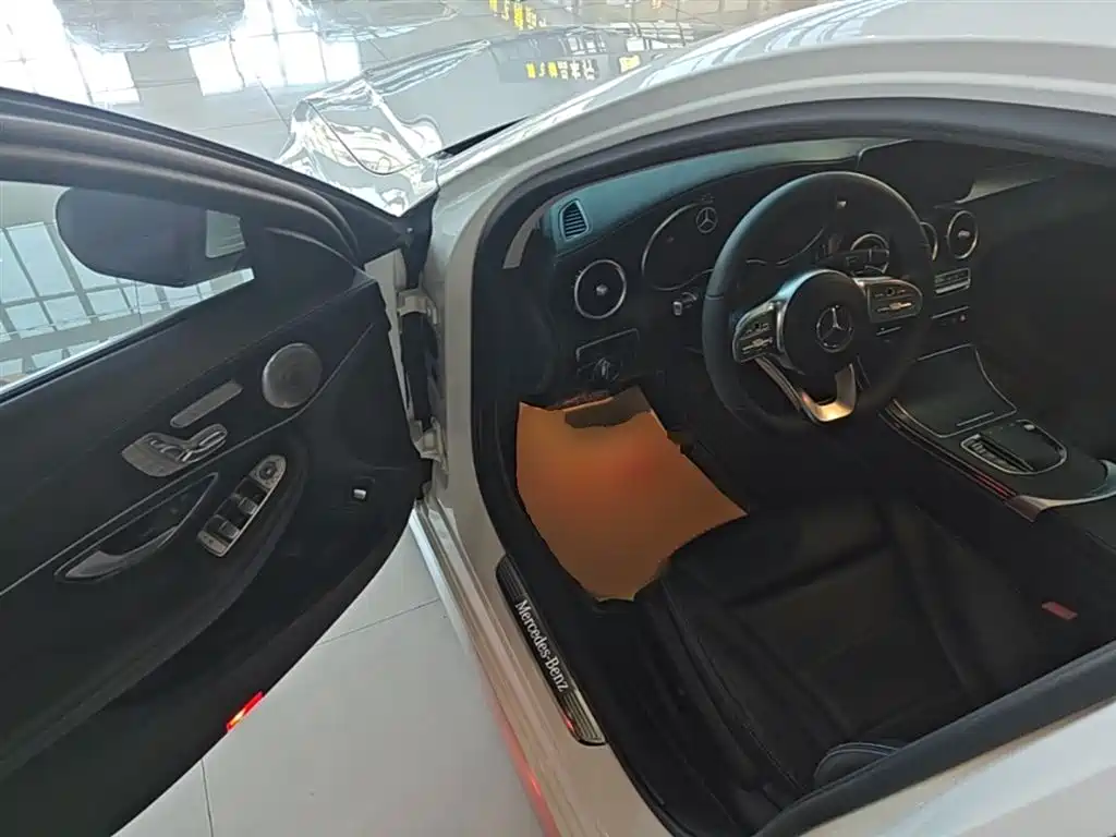 MERCEDES-BENZ CLASS C