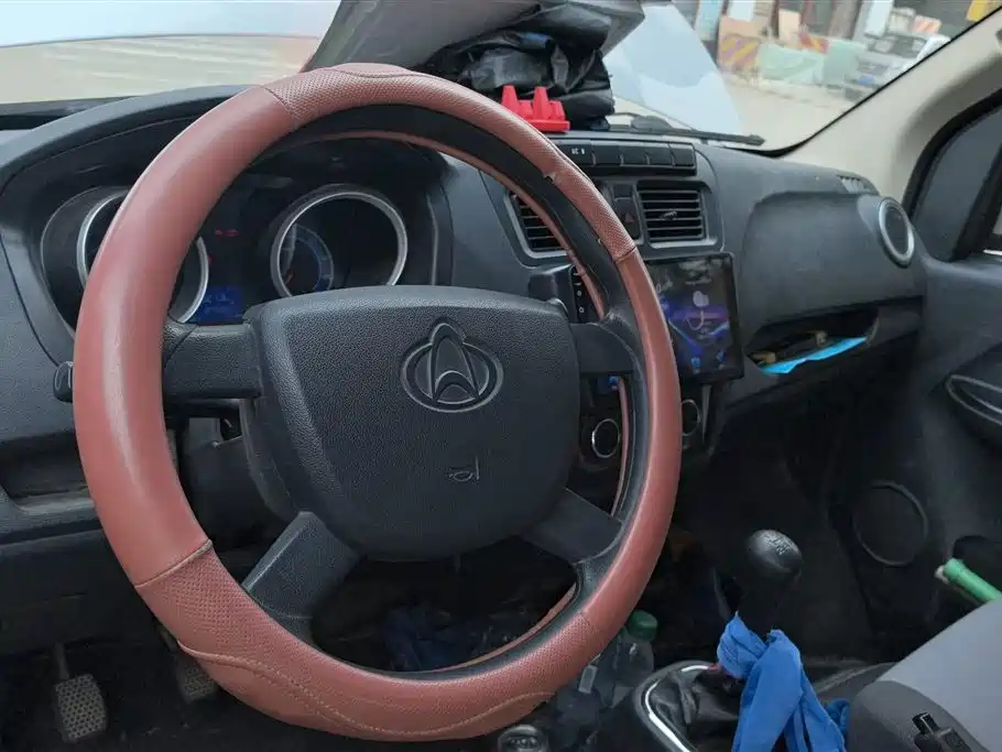 CHANGAN CHANGAN RUIXING M60