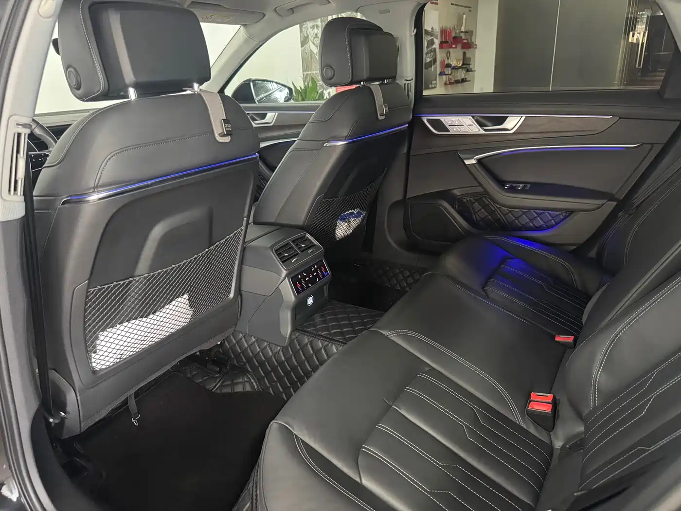 Audi A6L 2020 45 TFSI quattro Exclusive Elegance фото 7