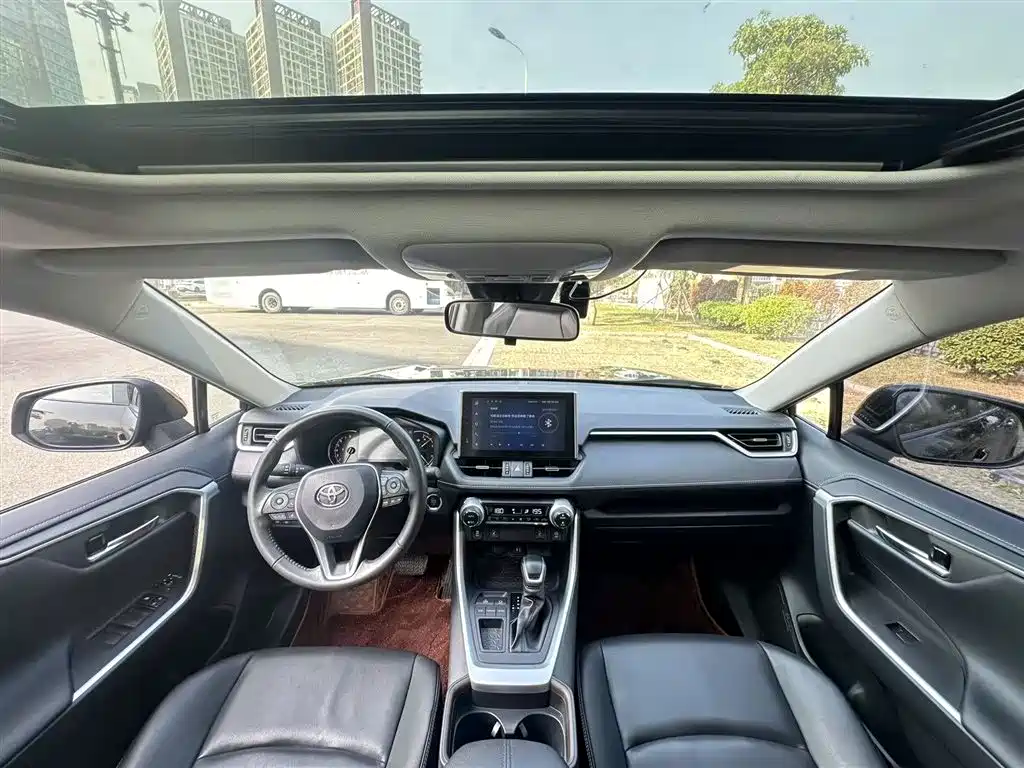 Toyota RAV4 Rongfang 2022 2.0L CVT 2WD Trend Plus Edition фото 14