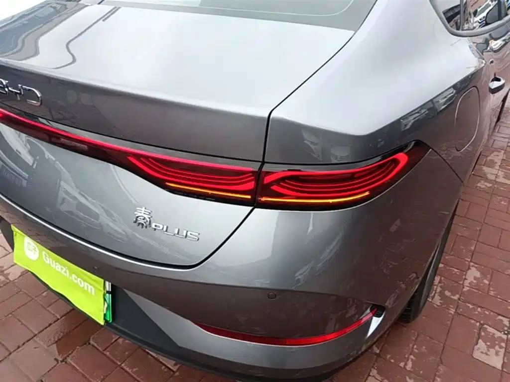 BYD Qin PLUS 2025 DM-i Smart Drive 55KM Leader фото 8
