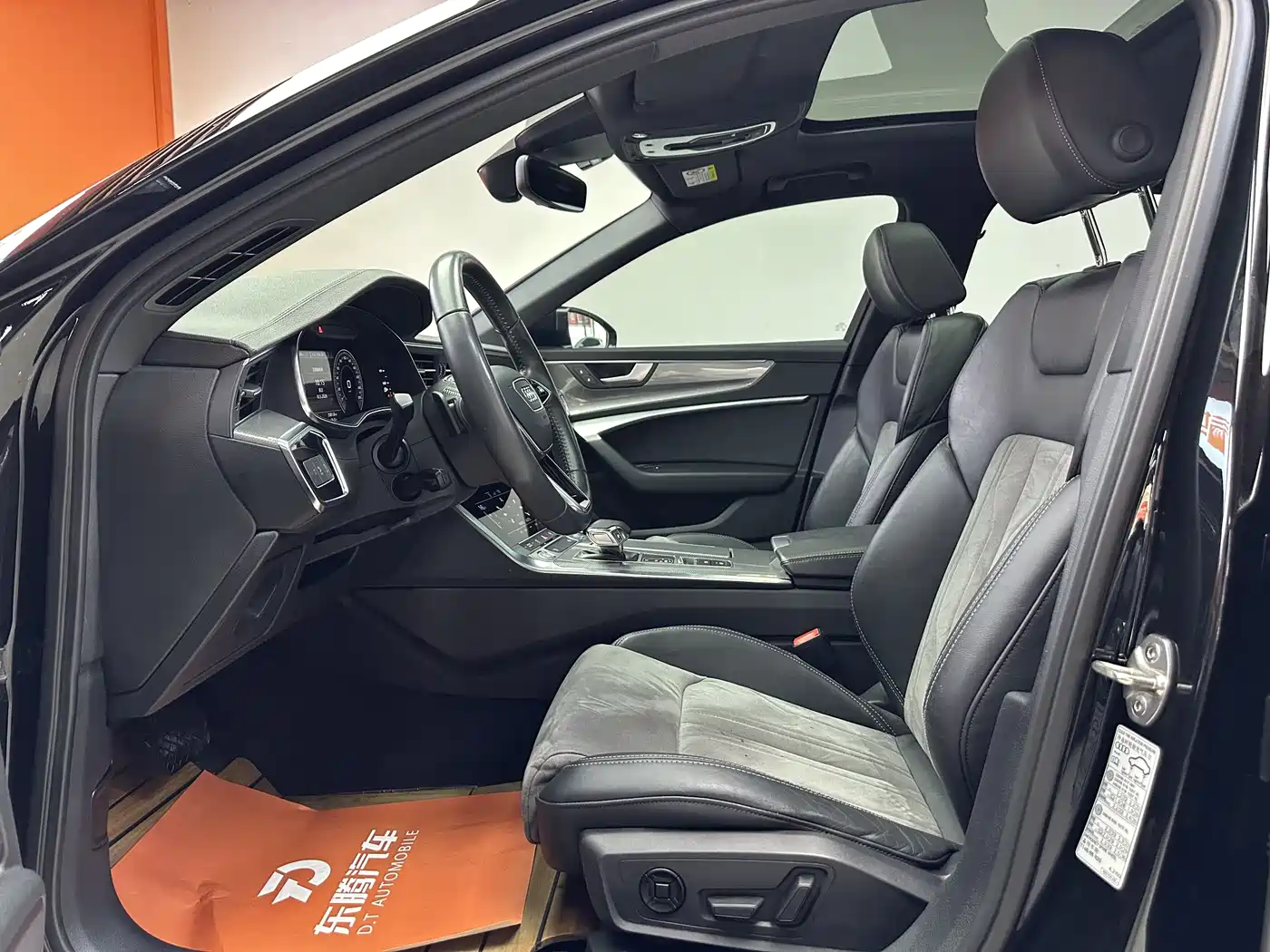 Audi A6L 2021 40 TFSI Luxury Sport фото 14