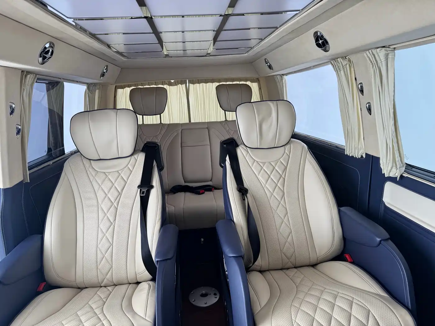 Volkswagen Caravelle 2019 2.0TSI 4WD Comfort 7-seater фото 9