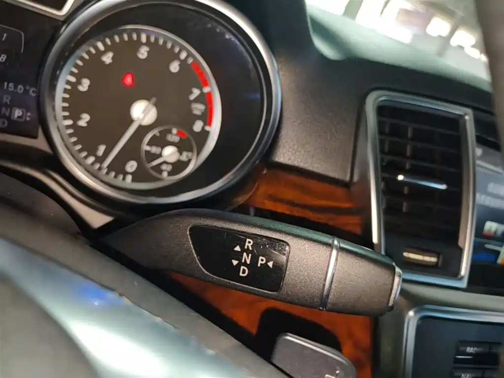 Mercedes-Benz M-Class 2014 ML 400 4MATIC Dynamic фото 14