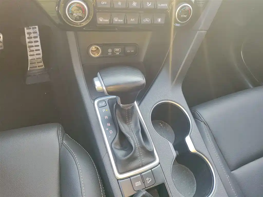 Kia KX5 2016 Model 1.6T Automatic 2WD DLX фото 10