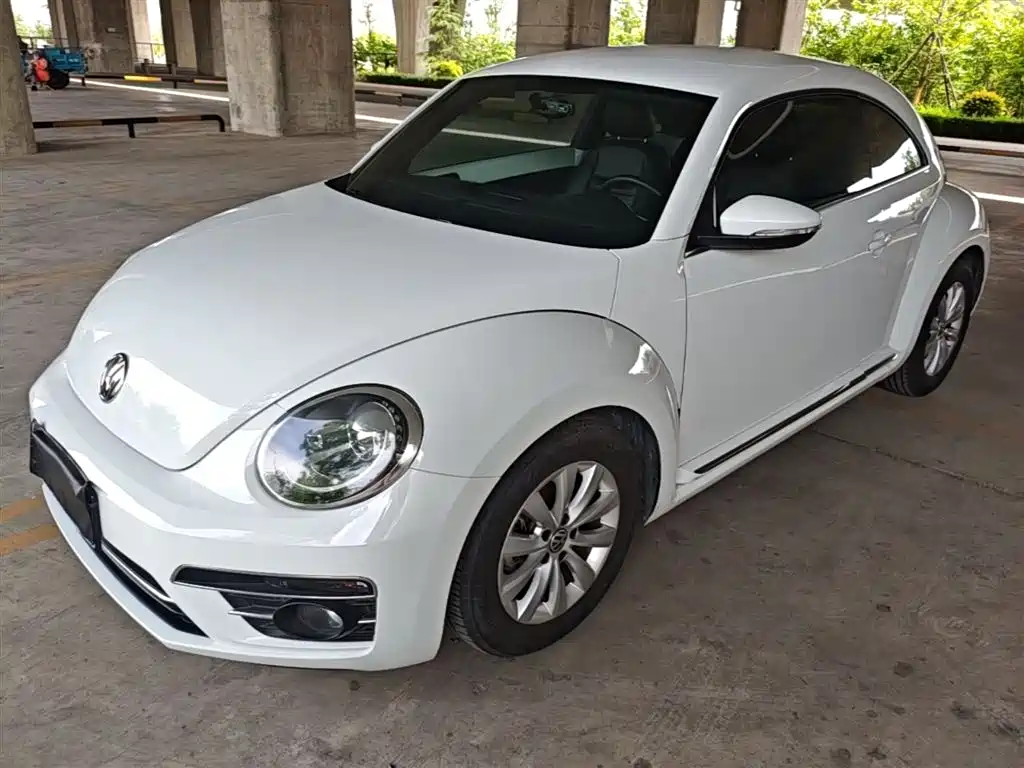 Volkswagen Beetle 2017 180TSI Enjoy фото 2