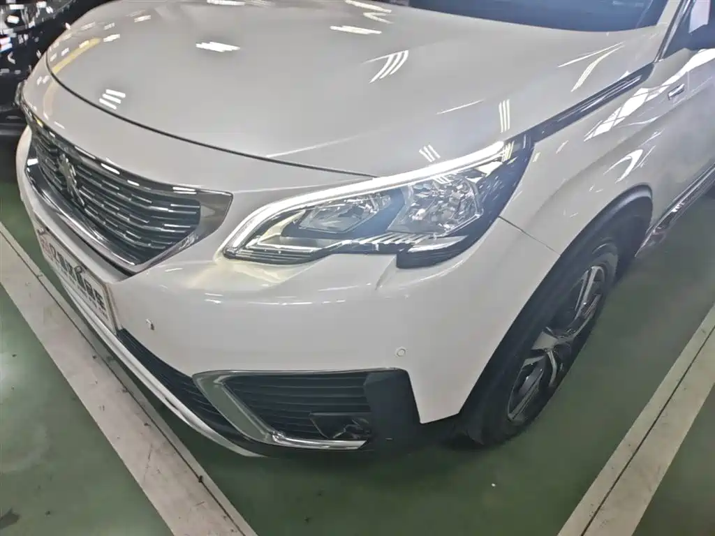 Peugeot 5008 2017 350THP 7-seat Elite Edition фото 24