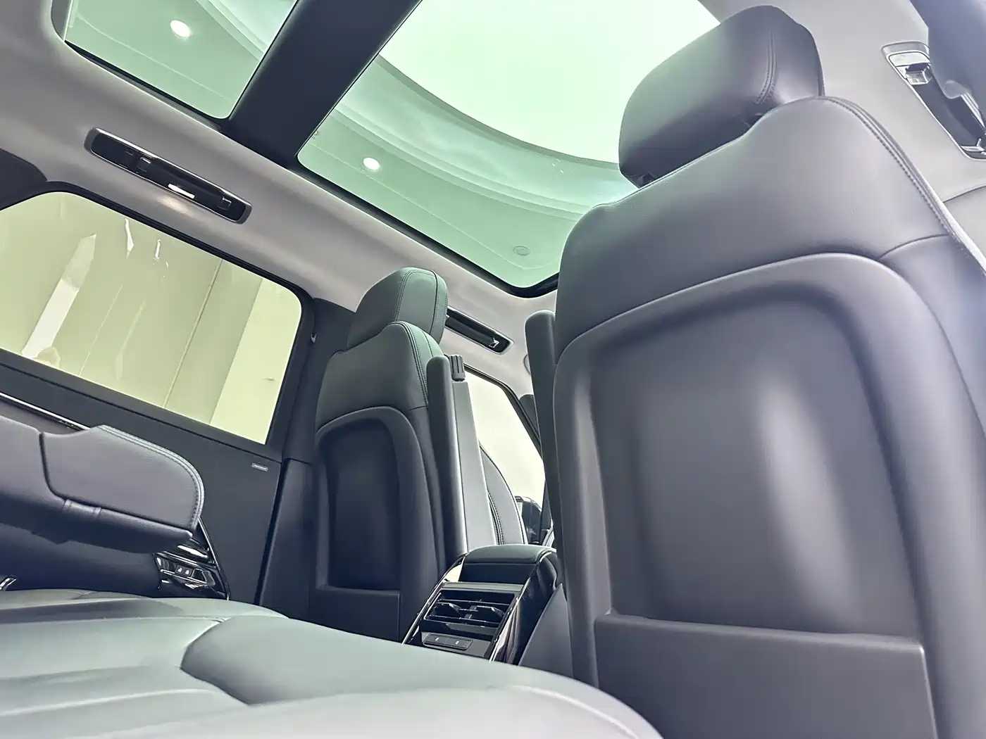 Land Rover Range Rover Sport 2023 360PS S фото 14