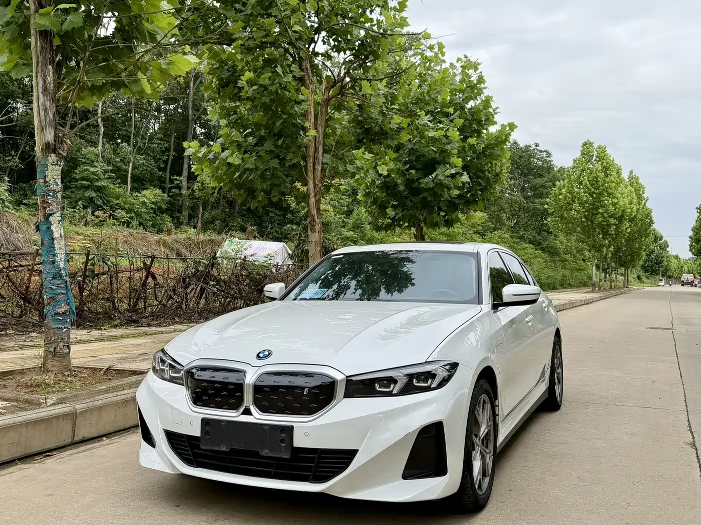 BMW i3 2022 eDrive 35 L