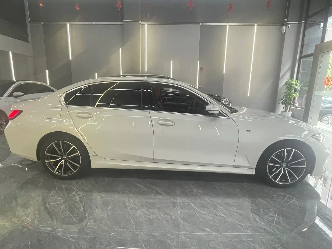 BMW 3 Series 2023 320Li M Sport Package фото 21