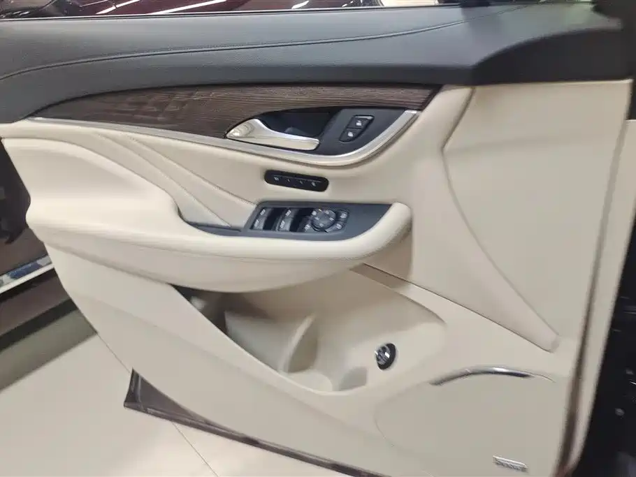 Buick Enclave 2022 652T 4WD Avenir 6-Seater фото 7