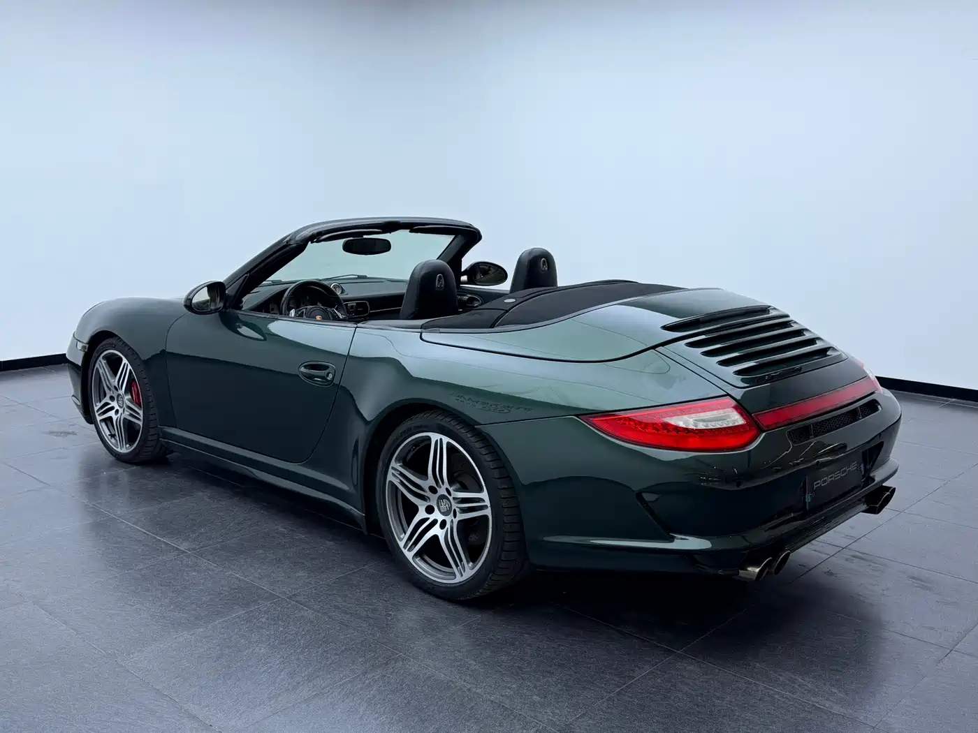 Porsche 911 2010 Carrera 4S Cabriolet 3.8L фото 14