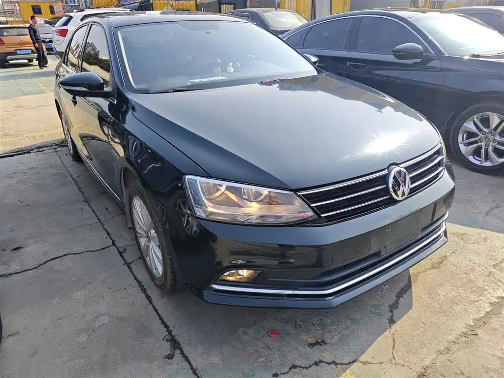Volkswagen Sagitar 2016 230TSI 25th Anniversary Edition фото 21