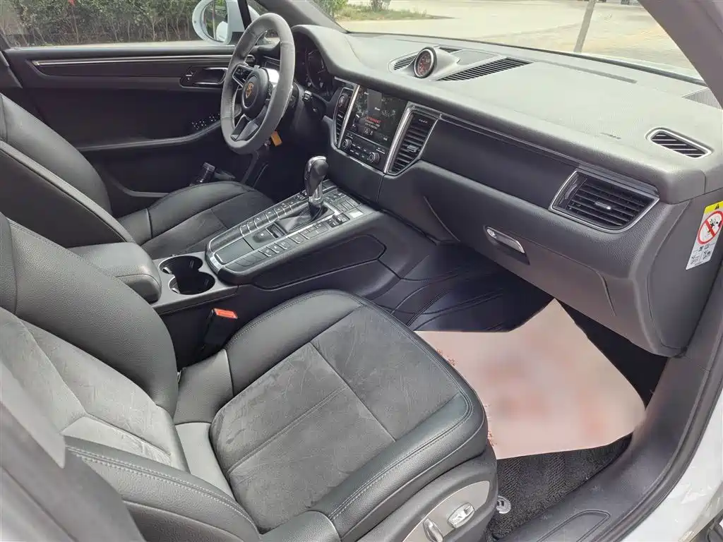 Porsche Macan 2017 Macan 2.0T фото 6