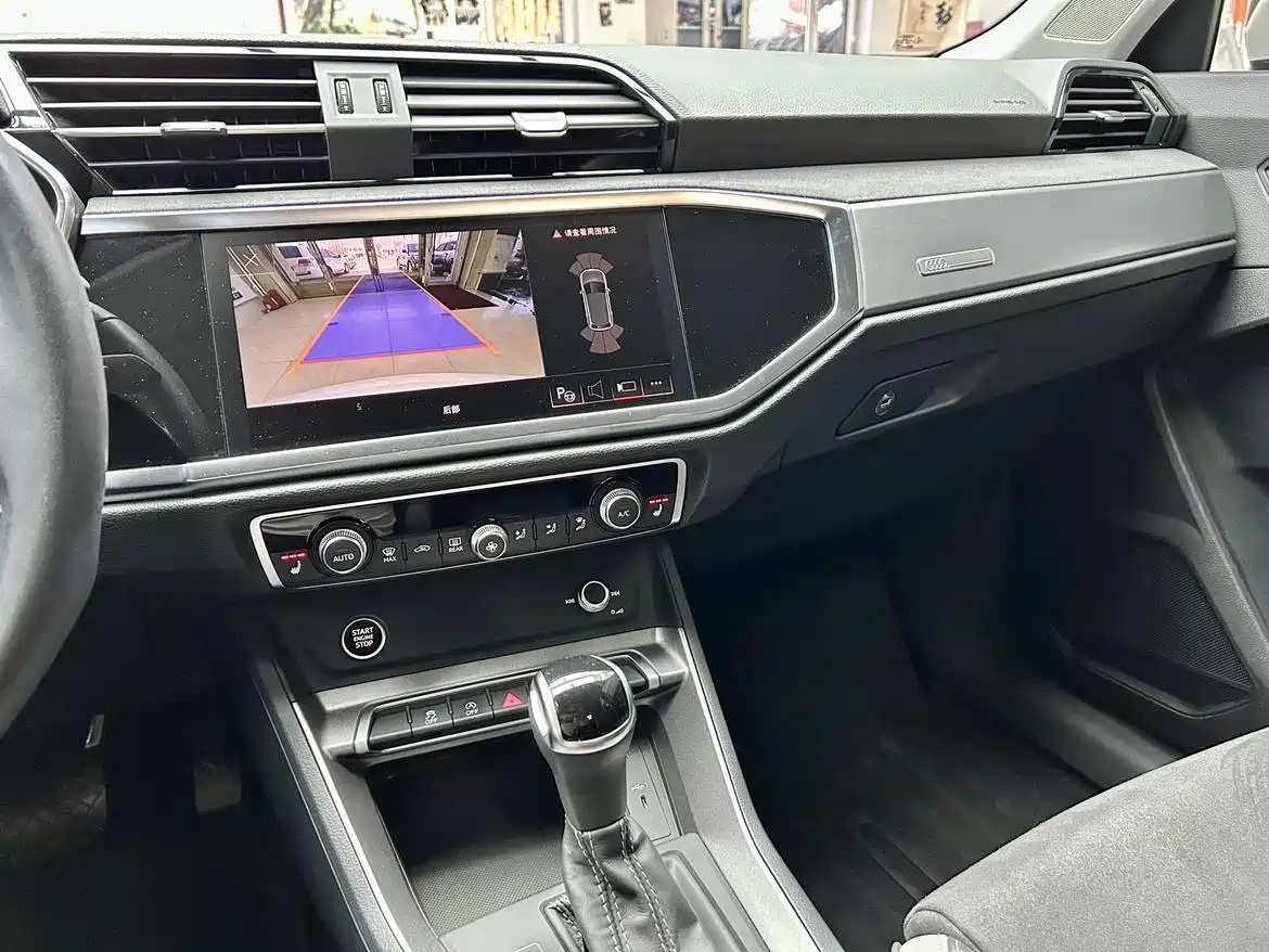 Audi Q3 2023 35 TFSI Fashion Dynamic (1.4T) фото 17