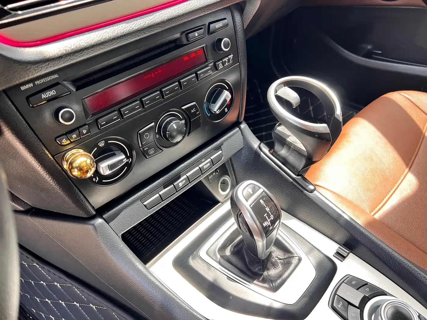 BMW X1 2015 Model sDrive18i Fashion Advanced Edition фото 9